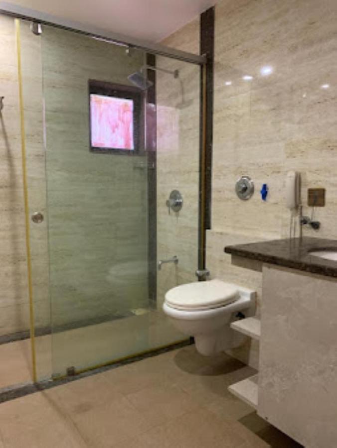 Hotel Radhe Ānand Esterno foto